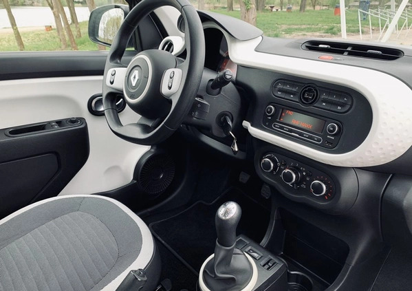 Renault Twingo cena 26300 przebieg: 68000, rok produkcji 2018 z Starachowice małe 596